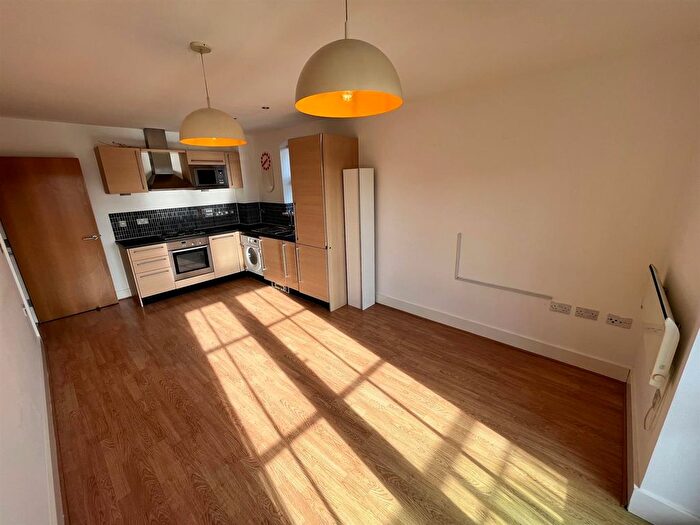 2 Bedroom Flat To Rent In Home, Chapeltown Street, Manchester, M1