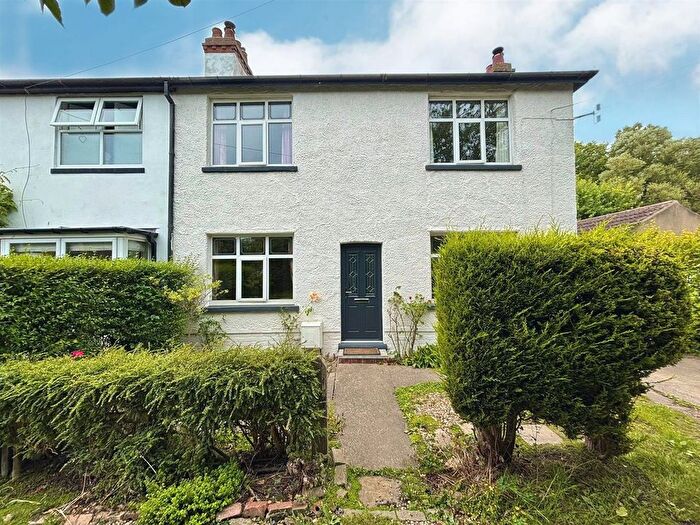 3 Bedroom Semi-Detached House For Sale In Edenfield Estate, Hornsea, HU18