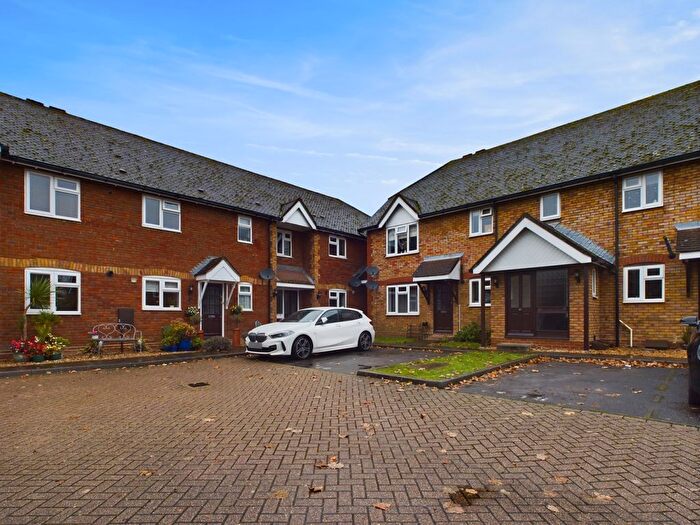 1 Bedroom Flat To Rent In Jenkyns Close, Botley, Southampton, SO30