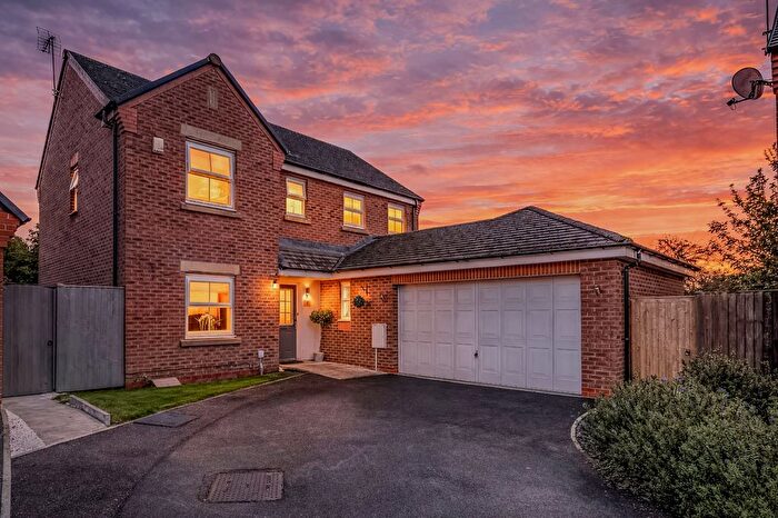 4 Bedroom Detached House For Sale In Dam Wood Close, Chorley, PR7