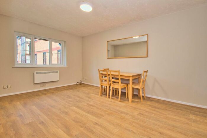 1 Bedroom Flat To Rent In Somerset Gardens, Creighton Road, London, N17