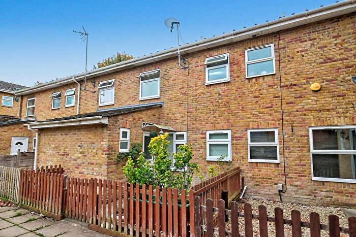 3 Bedroom Terraced House For Sale In Launcelot Close, Andover, SP10