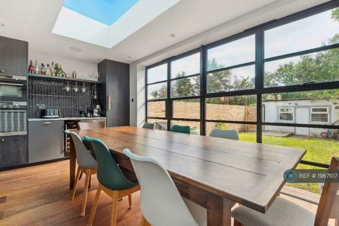 4 Bedroom Terraced House To Rent In Kingsway, London, SW14