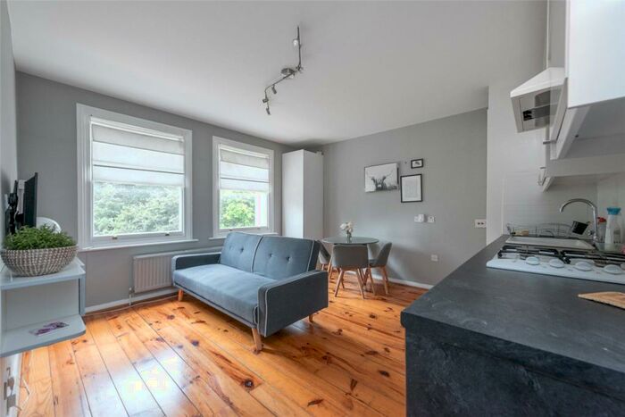 1 Bedroom Apartment To Rent In Brondesbury Road, London, NW6