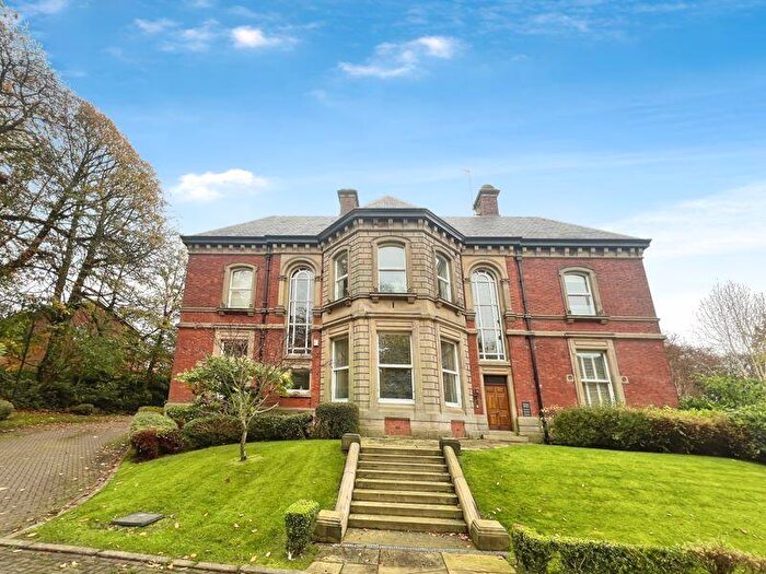 2 Bedroom Apartment For Sale In Clevelands, Heaton, BL1