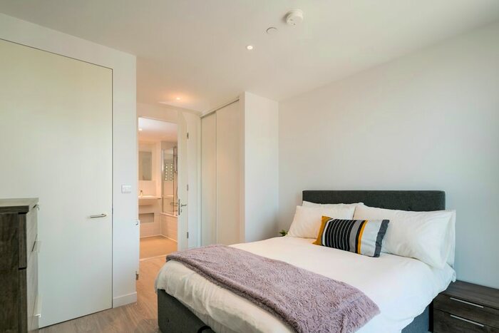 1 Bedroom Flat To Rent In Powerhouse Lane, Hayes, UB3