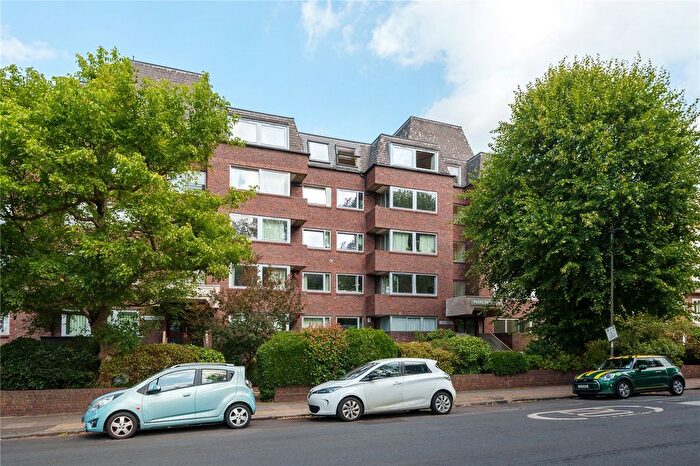 2 Bedroom Flat For Sale In St. John's Avenue, London, SW15