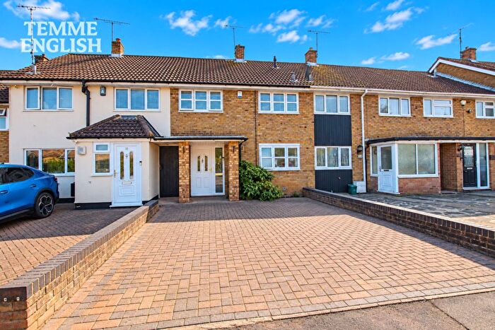 3 Bedroom Terraced House For Sale In Fairlop Gardens, Basildon, SS14