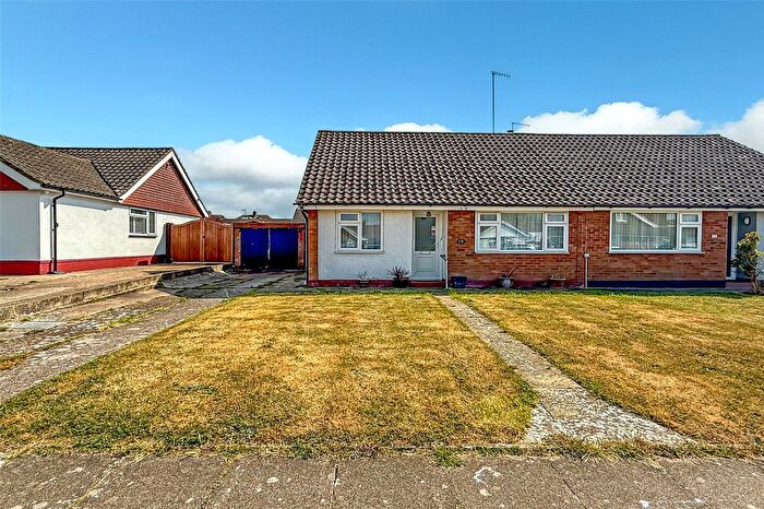 2 Bedroom Bungalow For Sale In Blakehurst Way, Littlehampton, West Sussex, BN17