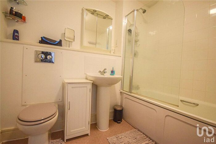1 Bedroom Flat To Rent In Tanners Wharf, Bishop's Stortford, CM23