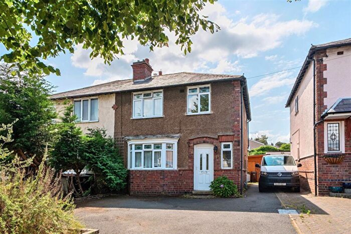 3 Bedroom Semi-Detached House For Sale In Lea Bank Avenue, Kidderminster, DY11
