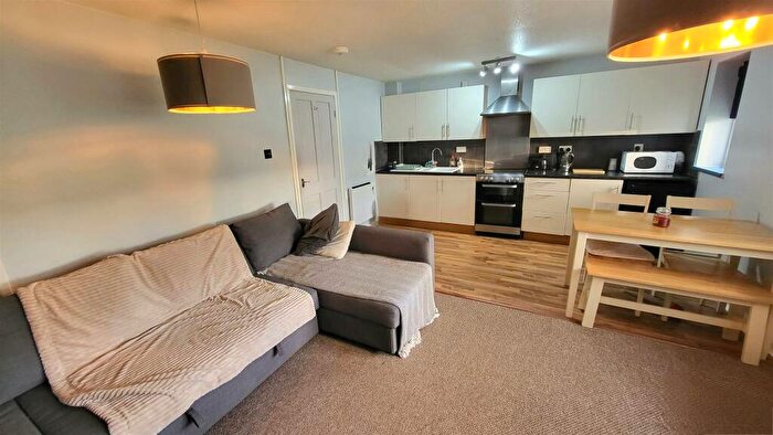1 Bedroom Flat For Sale In Glan Gors, Harlech, LL46
