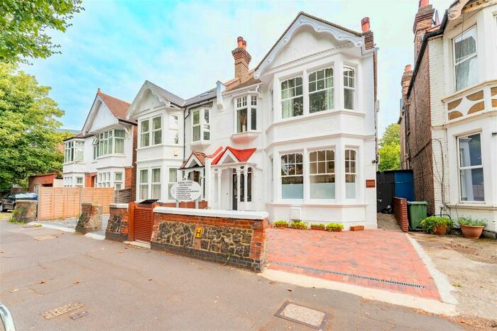 2 Bedroom Flat To Rent In Fielding Terrace, Uxbridge Road, London, W5