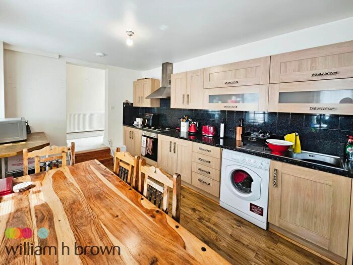 2 Bedroom Flat To Rent In Hordle Street, Harwich, CO12