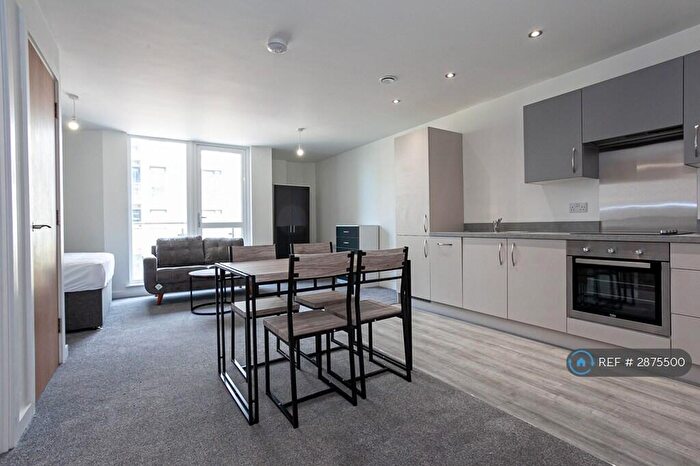 Studio To Rent In Adelphi St, Salford, M3