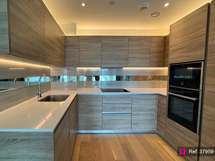 2 Bedroom Apartment For Sale In Duke Of Wellington Avenue, London, SE18