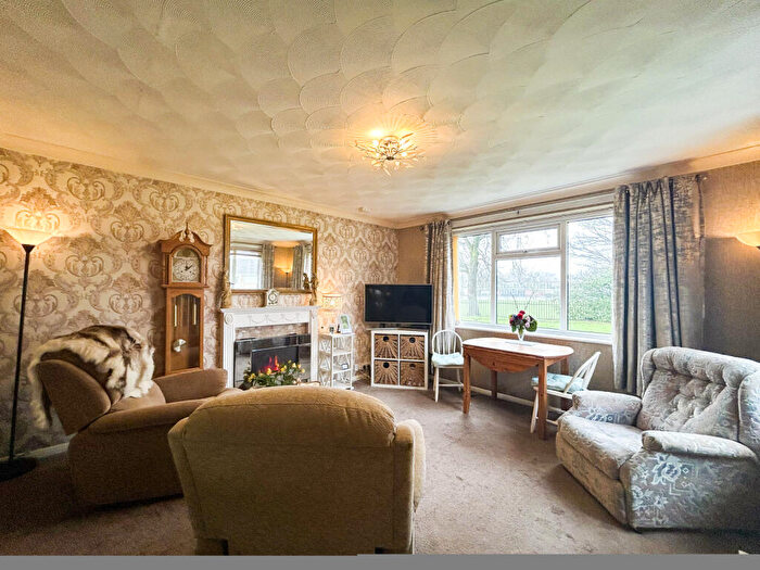 1 Bedroom Bungalow For Sale In Bottesford, DN17