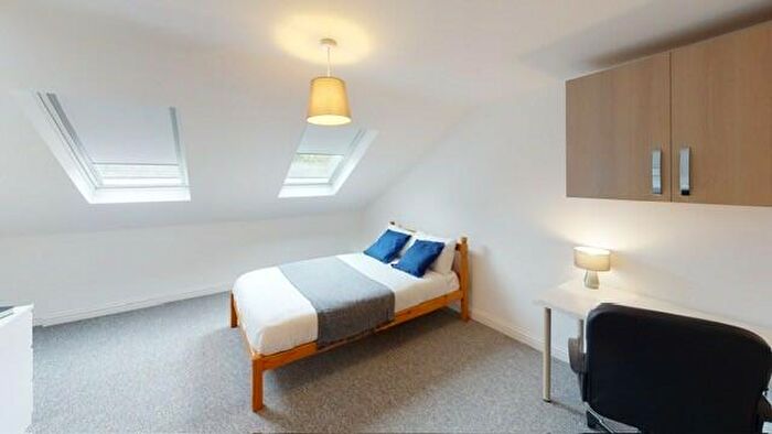 6 Bedroom Terraced House To Rent In Bradford Road, Portsmouth, Hampshire, PO5