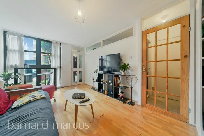 2 Bedroom Flat To Rent In Wisley House, Rampayne Street, Pimlico, SW1V