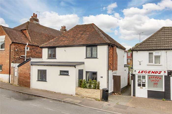 4 Bedroom Detached House For Sale In St. Johns Hill, Sevenoaks, Kent, TN13