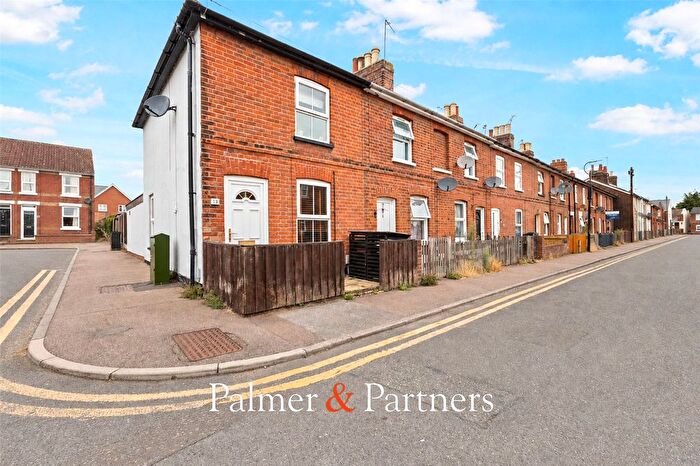 2 Bedroom End Of Terrace House For Sale In Cannon Street, New Town, Colchester, Essex, CO1