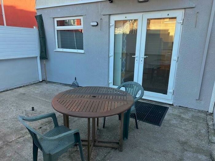 1 Bedroom Flat To Rent In Downend Road, Downend, Bristol, BS16