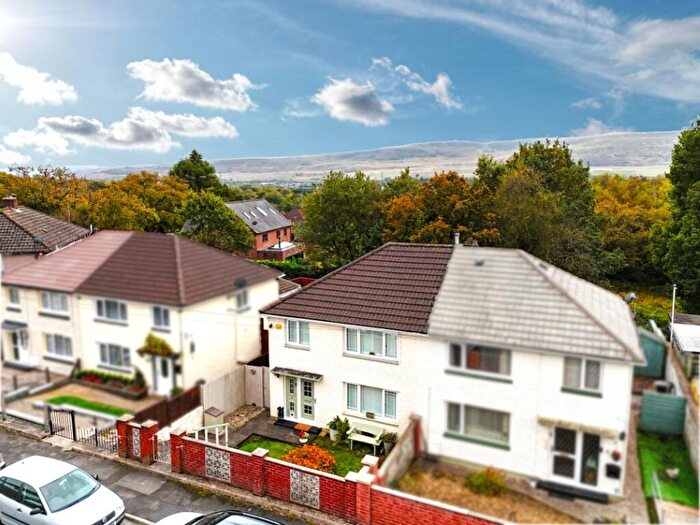 3 Bedroom Semi-Detached House For Sale In Llwyn-Onn, Penderyn, CF44