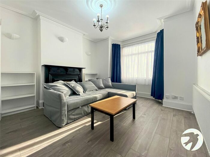 3 Bedroom Terraced House To Rent In Courthill Road, Lewisham, London, SE13