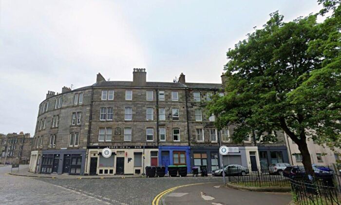 1 Bedroom Flat To Rent In L Yardheads, Edinburgh, EH6