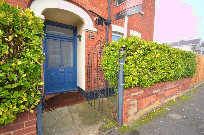 4 Bedroom Detached House To Rent In Oak Road, Bournemouth, BH8