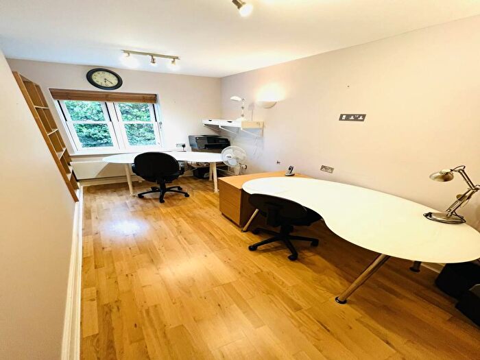 5 Bedroom Property To Rent In London Road, Harrow-On-The-Hill, Harrow, HA1