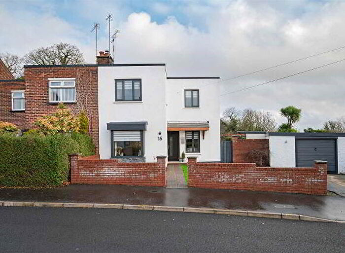 4 Bedroom Semi-Detached House For Sale In Huguenot Drive, Lisburn, BT27