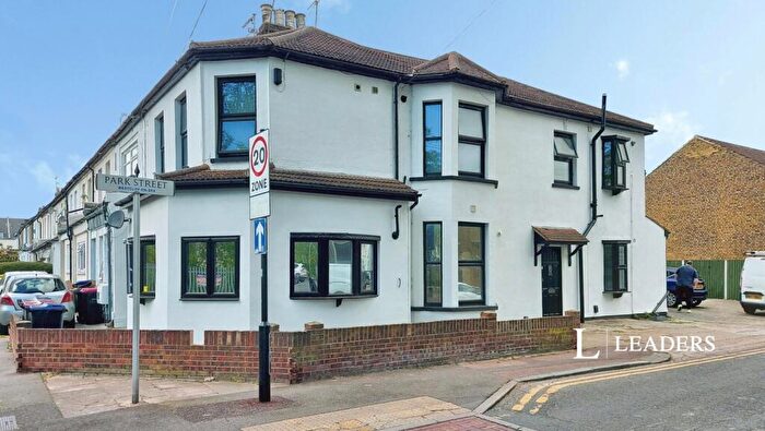 1 Bedroom Flat To Rent In Hamlet Road, Southend-on-Sea, Essex, SS1