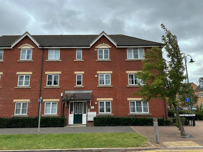 2 Bedroom Flat To Rent In West Lake Avenue, Hampton Vale, Peterborough, PE7