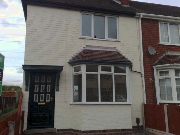 2 Bedroom Semi-Detached House To Rent In Griffiths Road, West Bromwich, West Midlands, B71