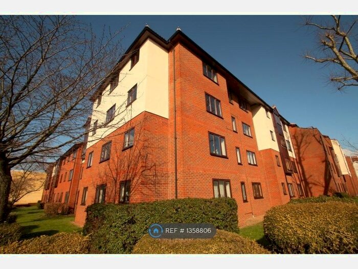 1 Bedroom Flat To Rent In Sidney Road, Staines-Upon-Thames, TW18