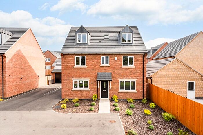 5 Bedroom Detached House For Sale In Reed Close, Kettering, NN16