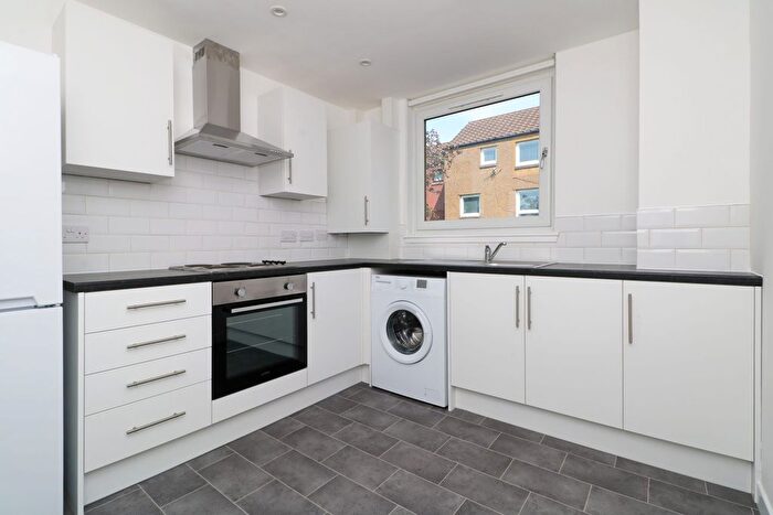 3 Bedroom Flat To Rent In St Matthews Lane, Dundee, DD4