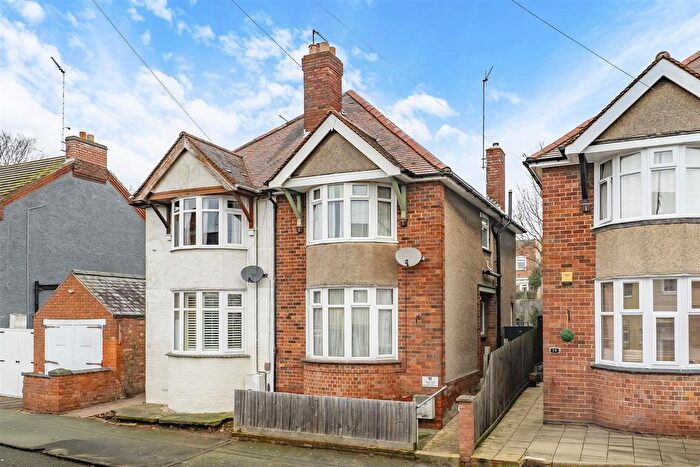 3 Bedroom Semi Detached House For Sale In Roundhill Road, Kettering, NN15