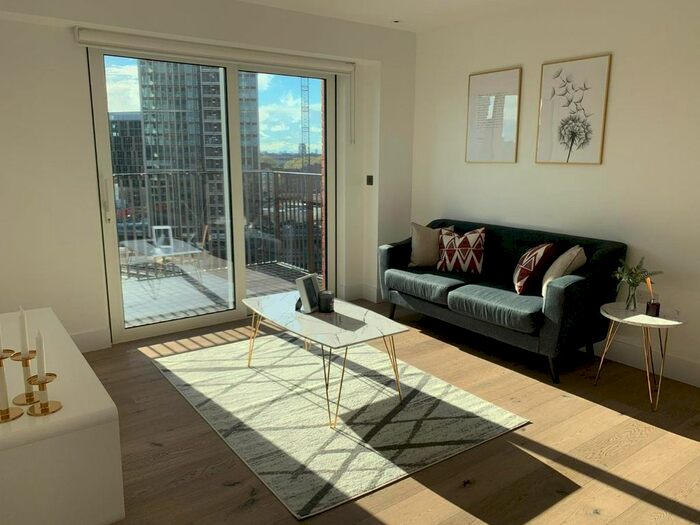 1 Bedroom Flat To Rent In Exchange Gardens, London, SW8