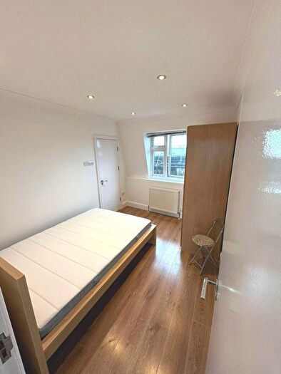 1 Bedroom Flat To Rent In The Broadway, Southall, UB1