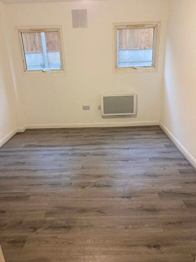 Studio To Rent In Cranfield Close, London, SE27