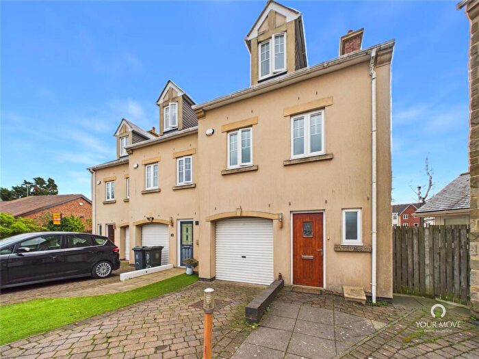 4 Bedroom End Of Terrace House For Sale In Churchill Court, Whitley Bay, Tyne And Wear, NE25