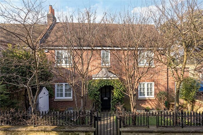 3 Bedroom Semi-Detached House To Rent In Forge Lane, Richmond, TW10