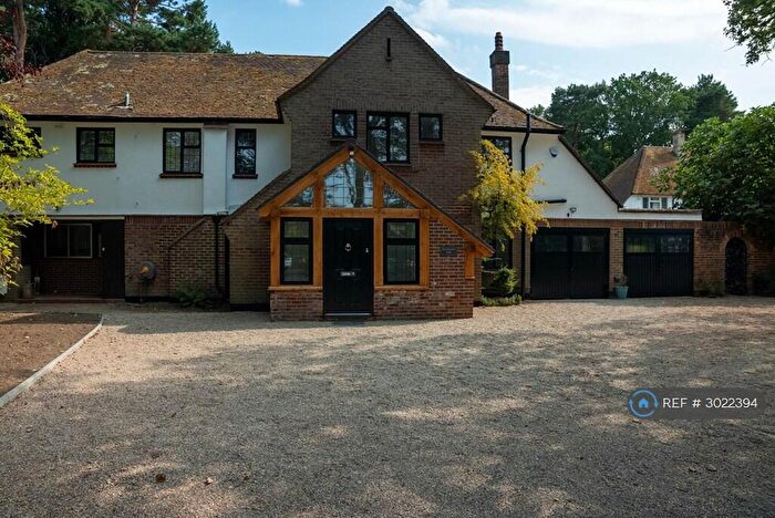 5 Bedroom Detached House To Rent In Old Woking Road, Woking, GU22