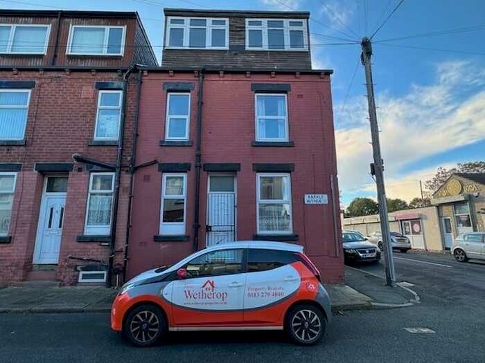 3 Bedroom End Of Terrace House To Rent In Barkly Avenue, Leeds, West Yorkshire, LS11
