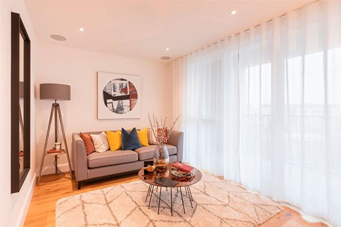 2 Bedroom Maisonette For Sale In The Auria, Portobello Square, W10
