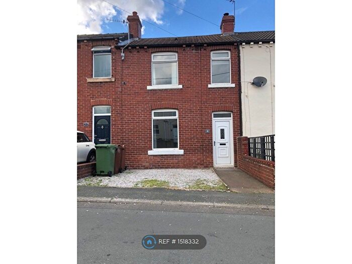 2 Bedroom Terraced House To Rent In Nell Gap Lane, Wakefield, WF4