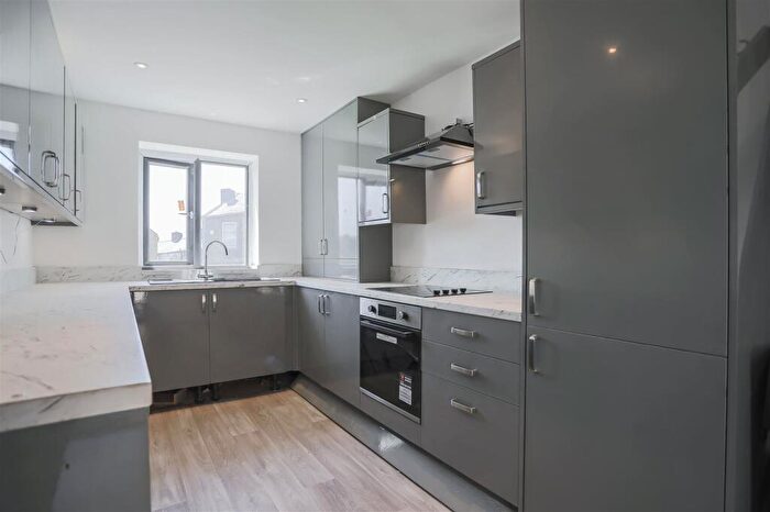 3 Bedroom Semi-Detached House To Rent In North Street, Colne, BB8