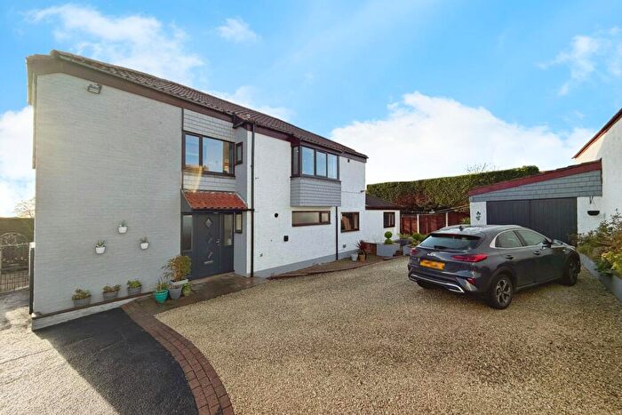 5 Bedroom Detached House For Sale In Reading Room Yard, North Ferriby, HU14